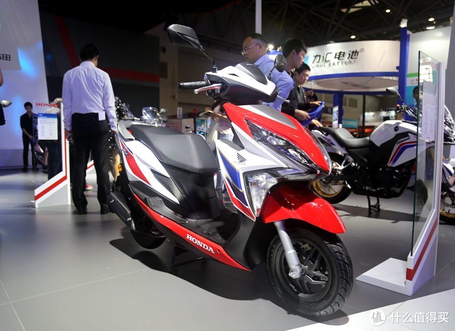 偶尔玩摩托的经济适用入门之选：本田CBF125R