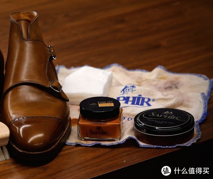 皮具护理攻略：奢侈品皮鞋皮包的分类清洁、保养、打蜡、擦色