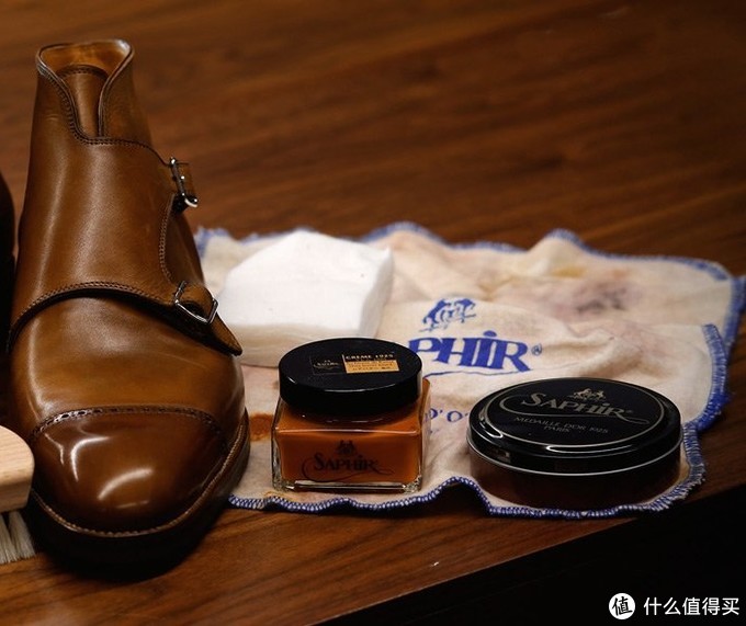 皮具护理攻略：奢侈品皮鞋皮包的分类清洁、保养、打蜡、擦色