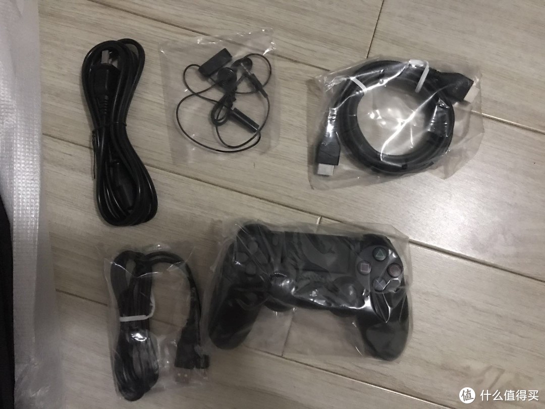 Sony 索尼ps4 Pro 游戏主机开箱晒物 游戏机 什么值得买