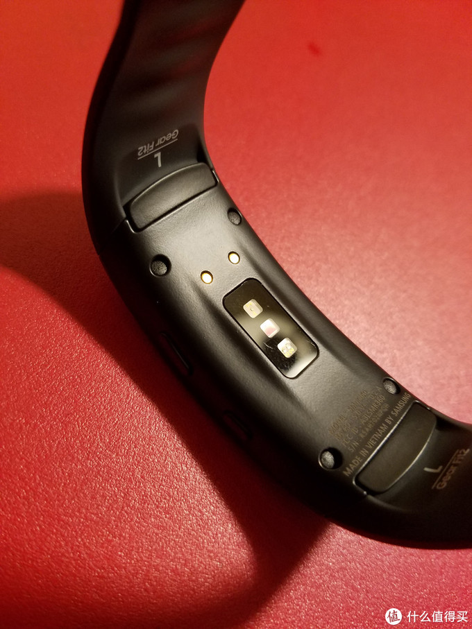 Samsung 三星 gear fit2 智能手环 开箱和简单比较