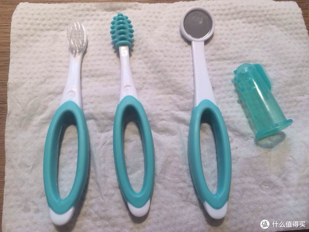 从小护牙，远离蛀牙，笑起来美美哒 儿童牙刷用具之简单介绍