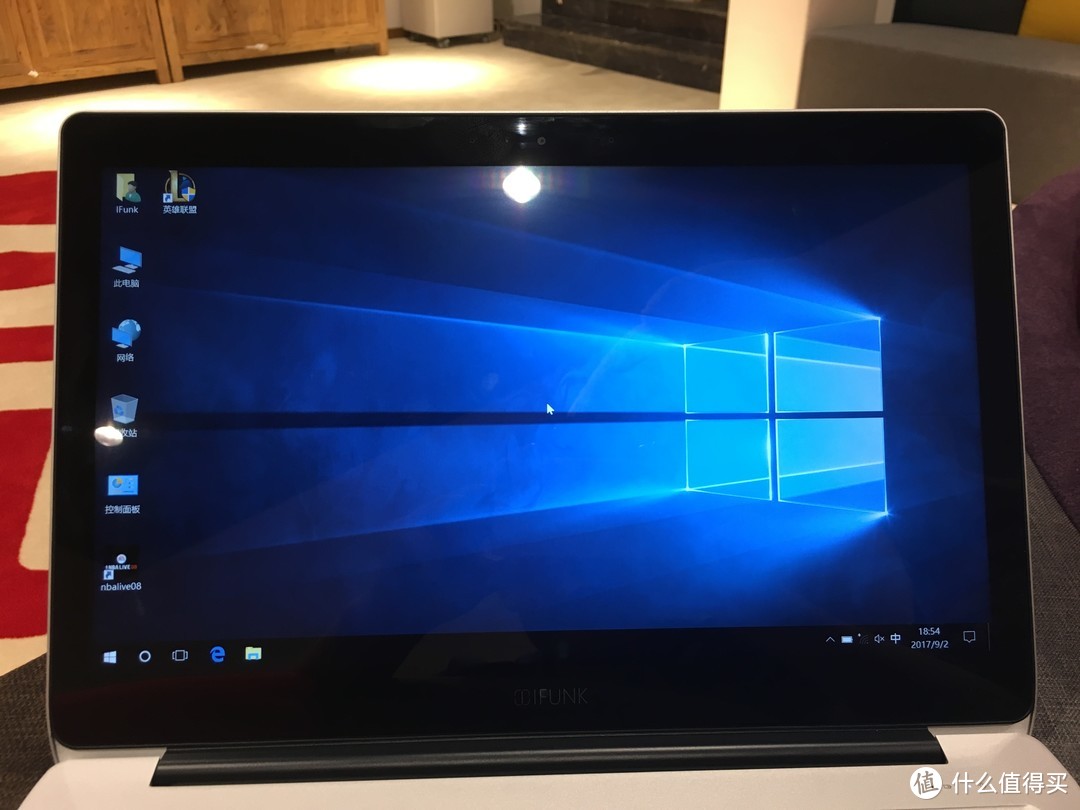 高性价比的办公本—iFunk 翼 笔记本 开箱