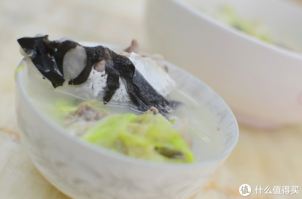 家常鱼头汤，暖胃又暖心，三口之家必备！