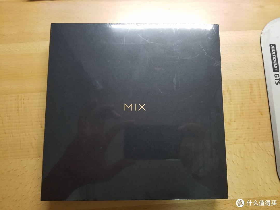 成功上树—MI 小米 MIX 2 手机 简要开箱