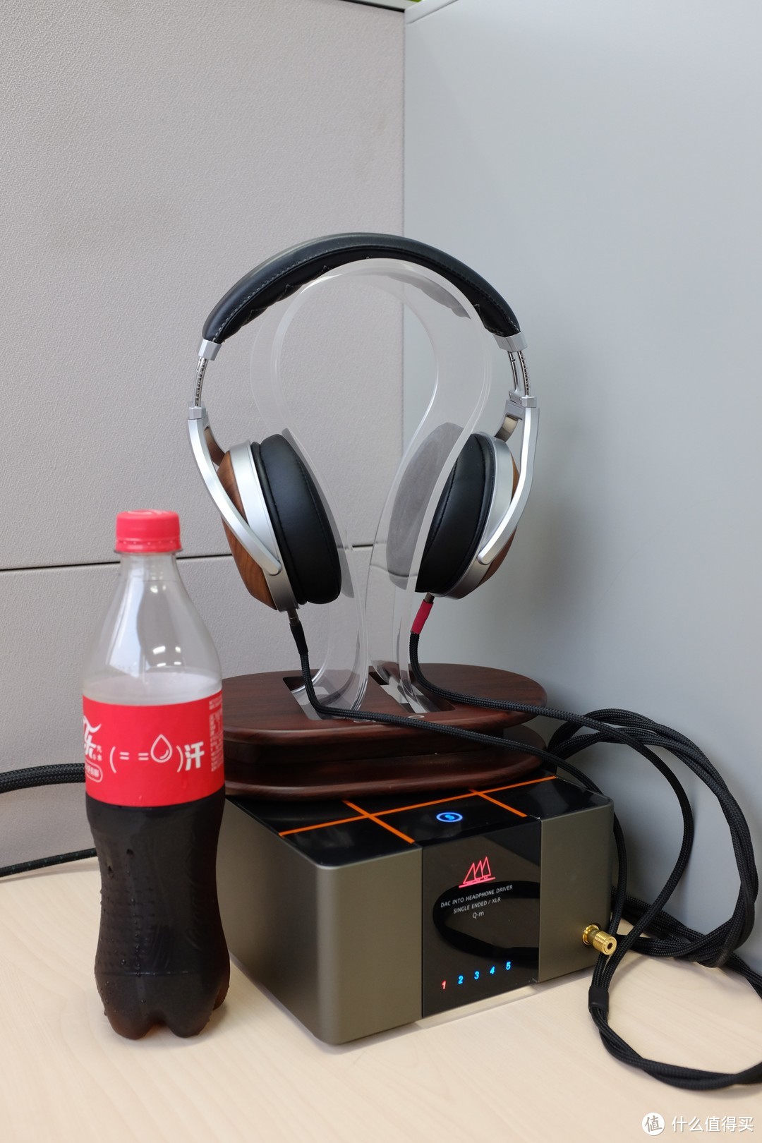办公室退烧组合：谷津QM解码耳放一体机 + DENON天龙新木碗D7200耳机
