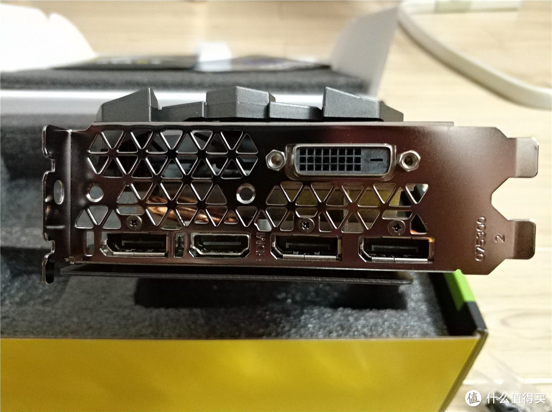 ZOTAC 索泰  GTX1060-6GD5 至尊Plus OC 显卡 开箱