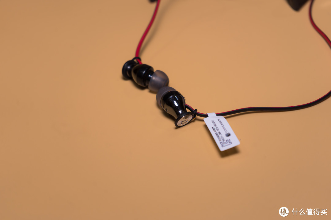 想要最佳的通勤耳机？森海塞尔MOMENTUM In-Ear Wireless不容错过。