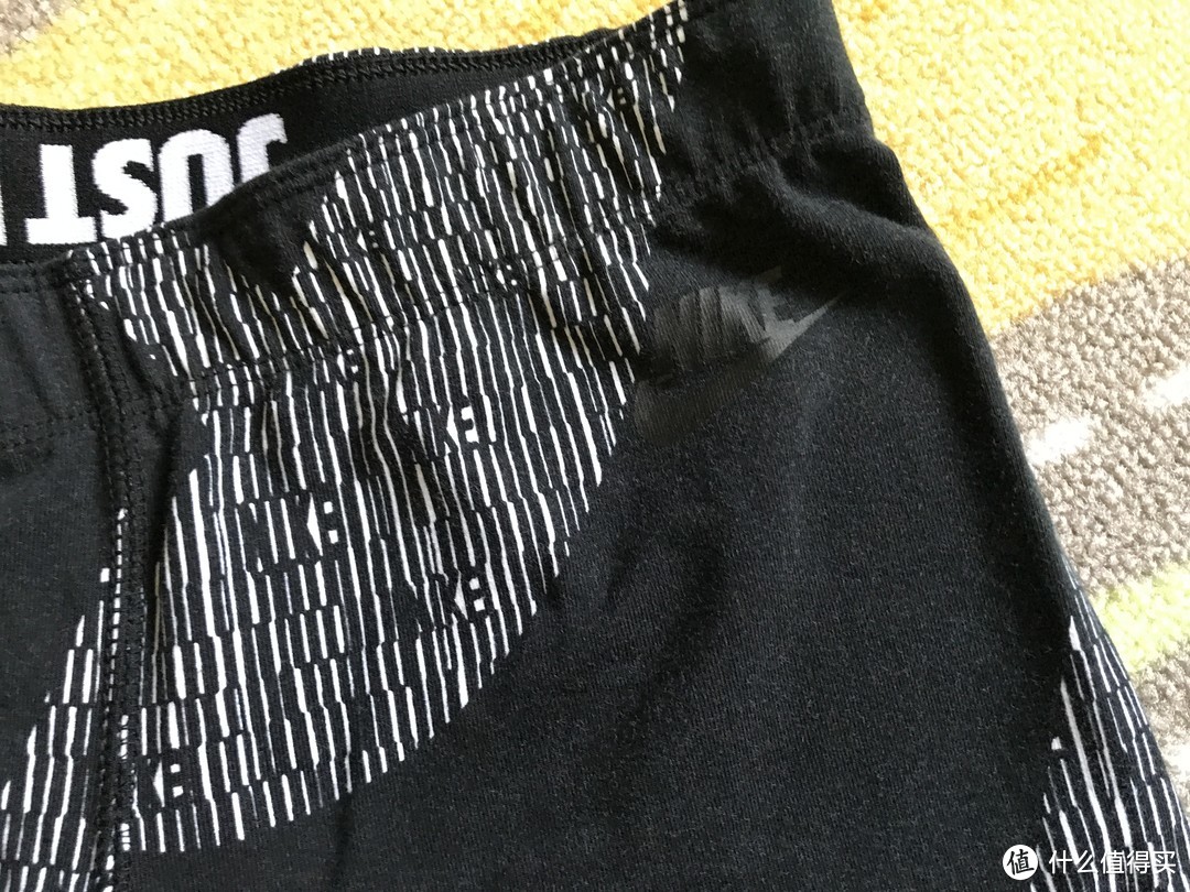 我用APP写原创！NIKE LEGGINGS 弹力印花紧身裤（附真人兽及尺码实测）