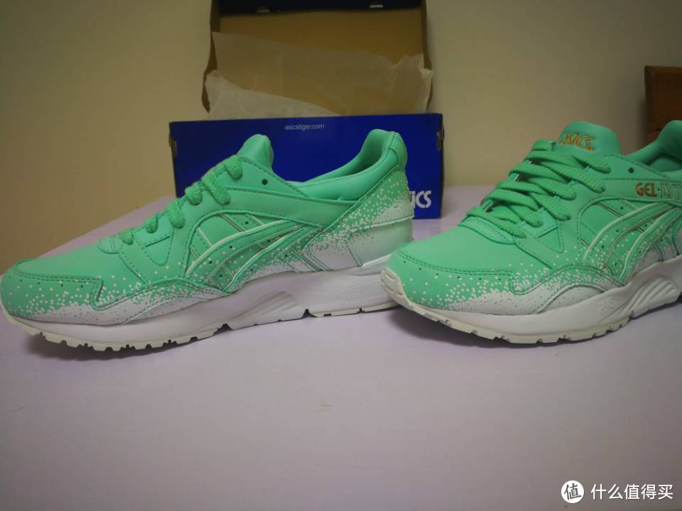 异常清新的原谅色：ASICS 亚瑟士 GEL-LYTE V "SNOWFLAKE" 女鞋开箱