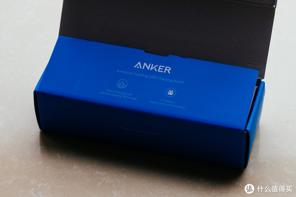 一大一小，搭配正好—anker powercore+ 及 枪炮玫瑰 移动电源 开箱小评