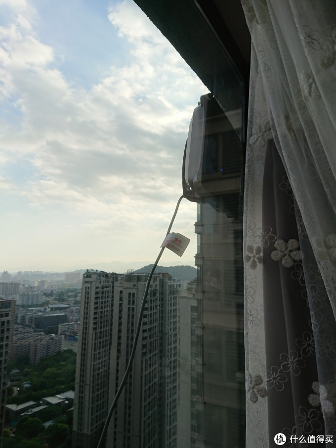小众的刚需,窗宝Ecovacs 科沃斯 w833 擦窗机器人 开箱