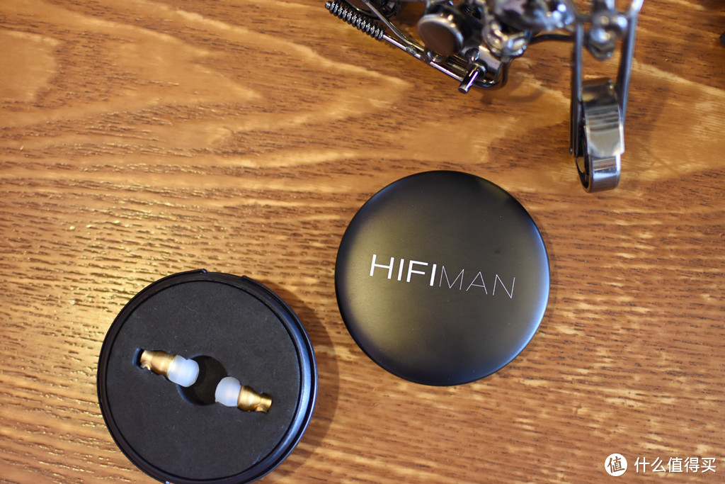 #本站首晒#用半个IPhone X价格 吃“螃蟹” HiFiMan RE800 开箱