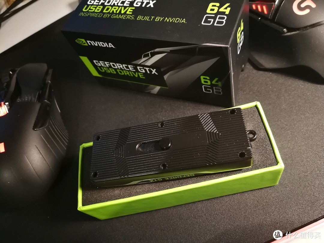 奇妙物:NVIDIA英伟达GeForce GTX 64GB USB Drive N饭信仰U盘开箱！