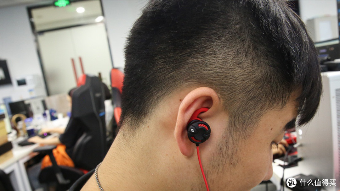 双麦插拔：硕美科G618入耳式游戏耳塞评测