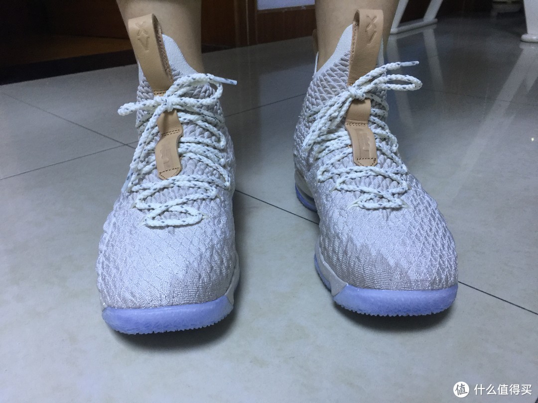 詹皇颜值最高战靴：Nike 耐克 lebron 15 ghost 开箱晒单