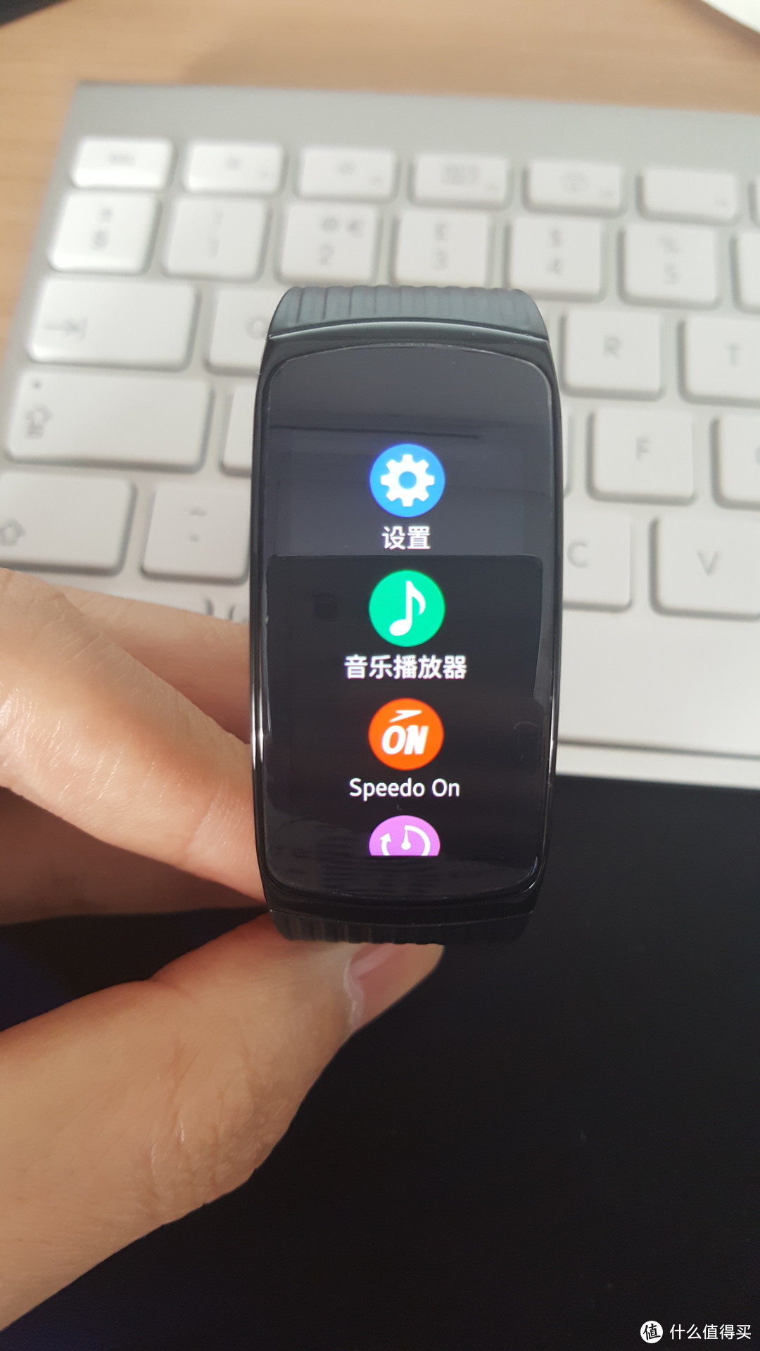 SAMSUNG 三星  gear fit2 pro   智能手表 开箱