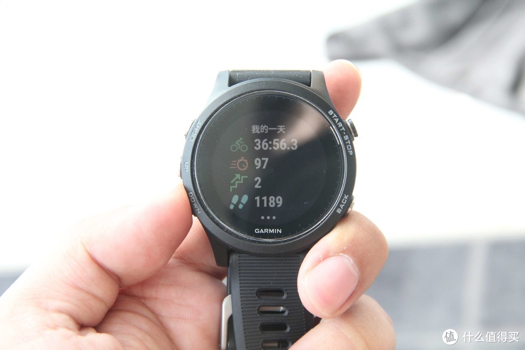 为了以后打铁做准备-Garmin佳明Forerunner 935铁三运动腕表