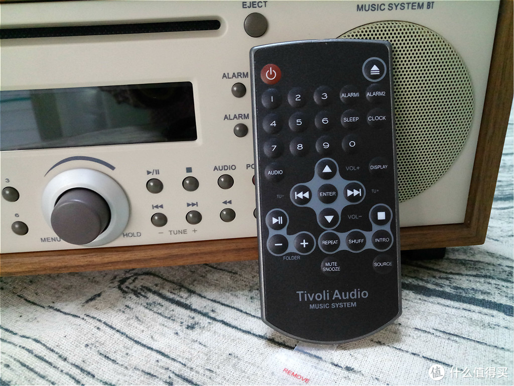 CD机、蓝牙音箱、收音机三机一体的奢侈品，Tivoli Audio 流金岁月 MSYBT 蓝牙音箱 体验