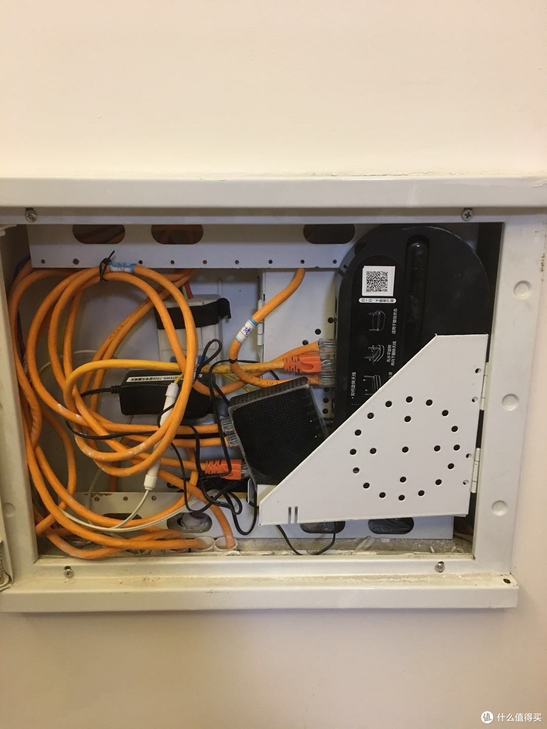 弱电箱处的连接情况.