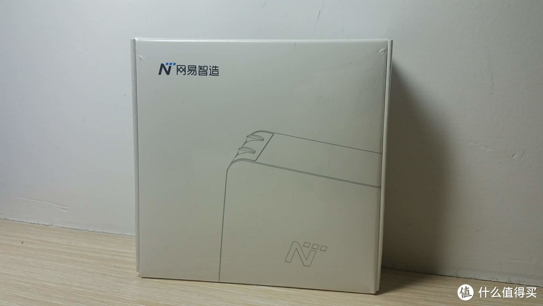 朴实无华 稳稳靠谱 --- 网易智造 USB-C电源适配器（65W）