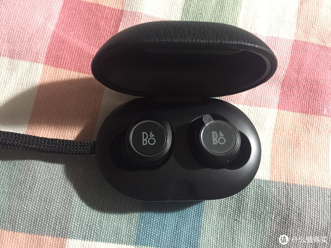 新品分享！B&O PLAY E8 蓝牙耳机 开箱