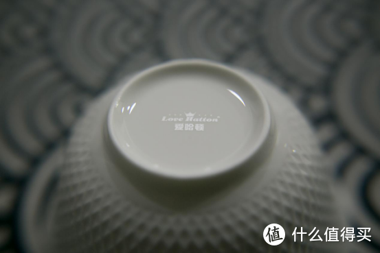 唐山骨瓷试水—爱哈顿3D浮雕骨瓷碗碟套装