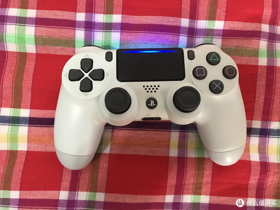 国行ps4白色游戏版开箱