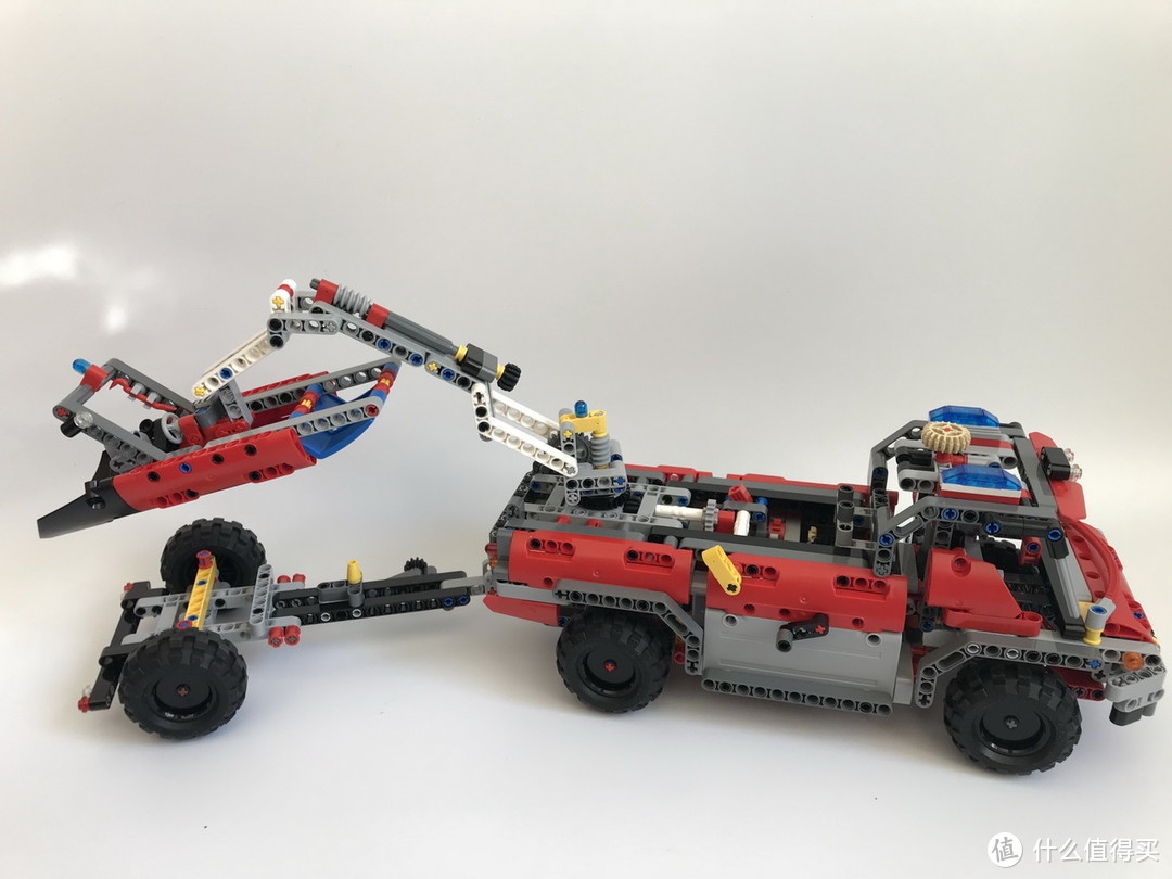 乐高还能这么拼： 复刻 LEGO 乐高 科技 42068 B模式 消防救援车