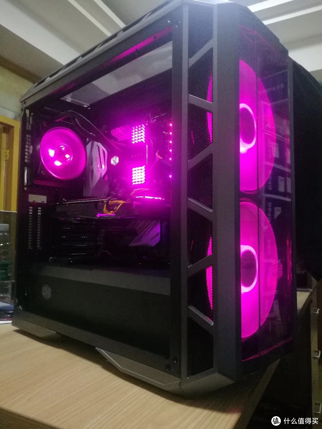 COOLERMASTER 酷冷至尊 H500P 机箱：给硬件找到一个大房子