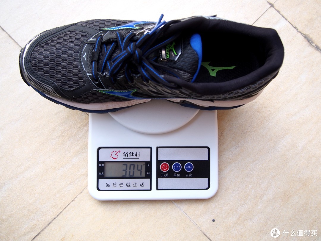日常训练好选择：LINING 李宁 超轻十四 男子专业轻质跑鞋 体验