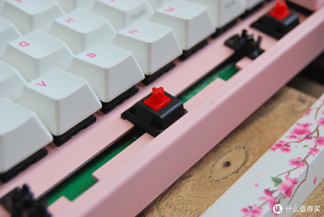 秋天也有樱花开—Varmilo 阿米洛 MIYA PRO 60% 机械键盘