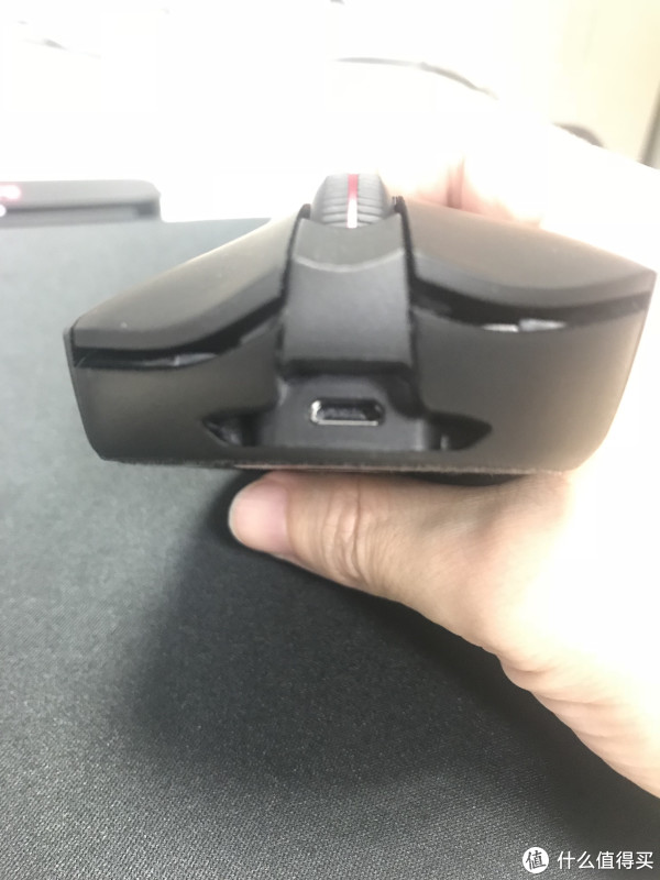 #原创新人# Logitech 罗技 703 鼠标 饱满的握感