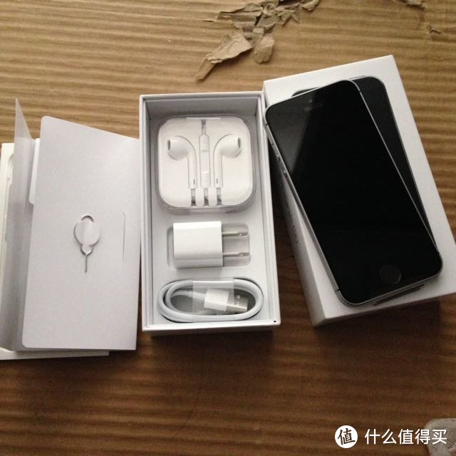 #原创新人# 沃尔玛 ATT版 Apple 苹果 iPhone SE 手机 到了！解锁无门，不,我们还可以在网6月后官解呢