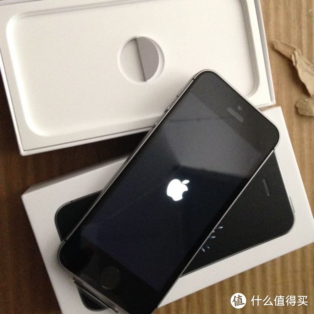 #原创新人# 沃尔玛 ATT版 Apple 苹果 iPhone SE 手机 到了！解锁无门，不,我们还可以在网6月后官解呢