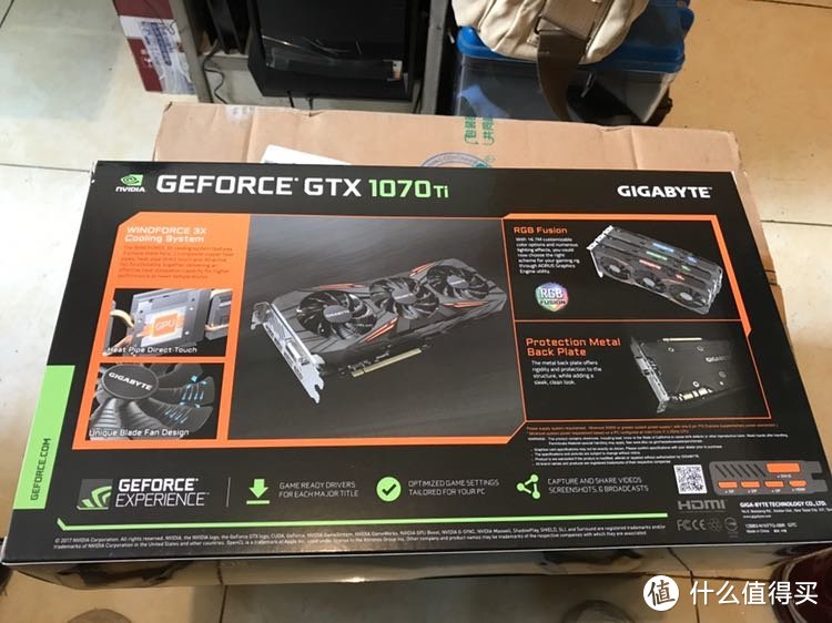 技嘉GEFORCE GTX 1070 Ti开箱