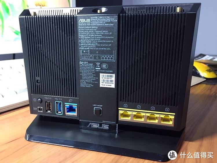 华硕 ASUS RT-AC1900P 1900M AC 智能无线路由器 简单开箱