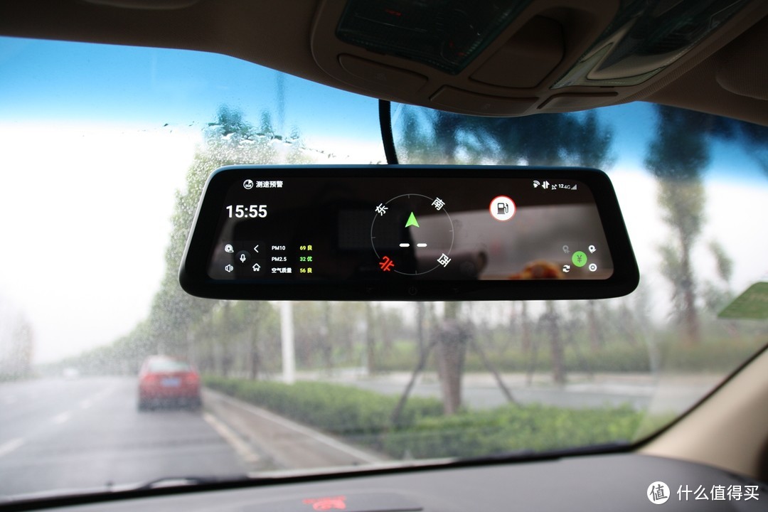 善领4G数字后视镜—让驾驶更安全，但细节仍需改善