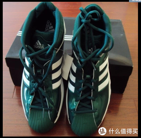 还在金标绿尾？年轻人学学Edison，来双Adidas 阿迪达斯 super star 80's吧