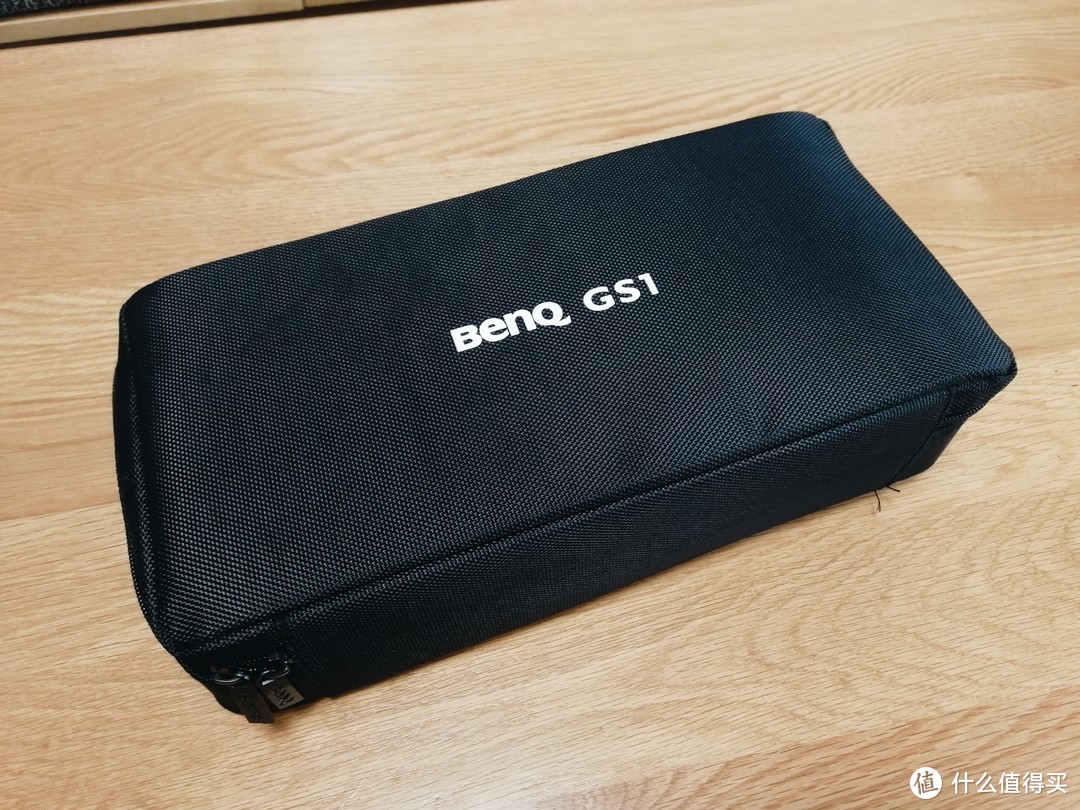 #本站首晒#露营看电影，BenQ GS1 便携LED投影仪体验