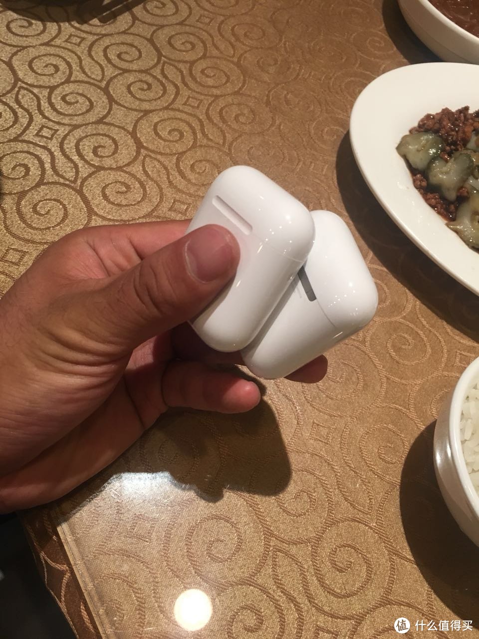 一款上千元的耳机到底值不值？使用Apple 苹果 Airpods 无线