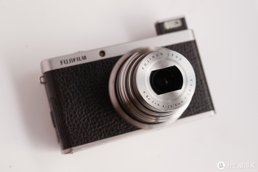 #本站首晒#只能手动变焦的卡片相机，FUJIFILM 富士 XF1