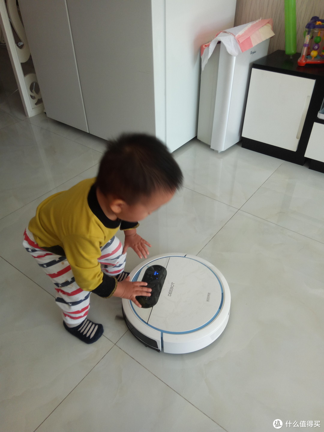 #原创新人# 我的地宝小睿（科沃斯DW700） 智能扫地机器人