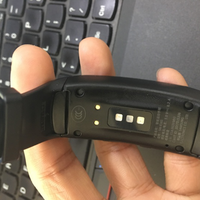 三星 Gear Fit2 智能手环外观展示(材质|表带|屏幕)
