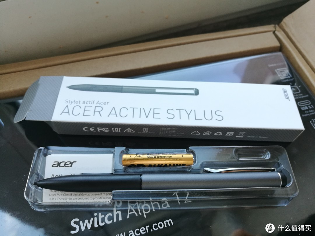 水冷强力镇压—Acer 宏碁 Switch alpha 12 笔记本电脑 测评