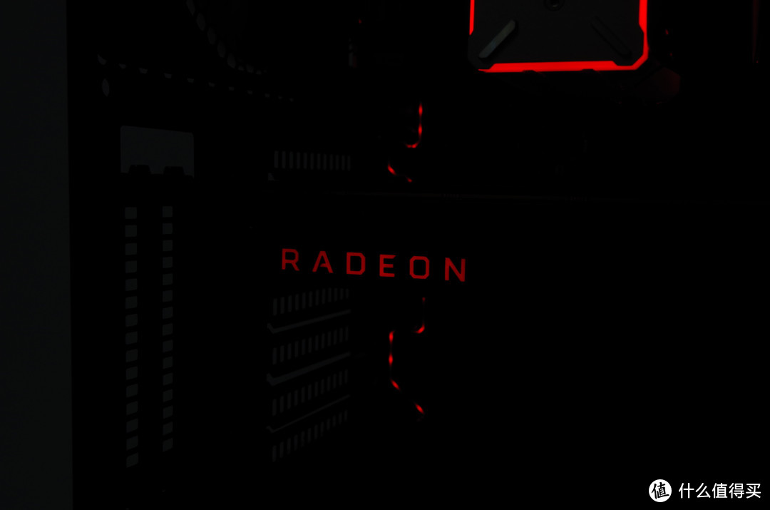 AMD Ryzen Vega 3A配置红幽灵ATX攒机秀