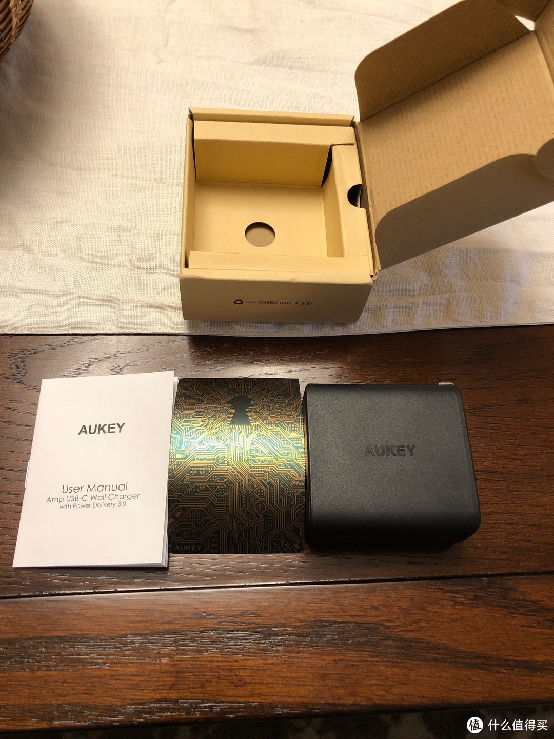 翻遍网络，为iPhone X找到了最爱的快充充电器：AUKEY 充电器 晒单