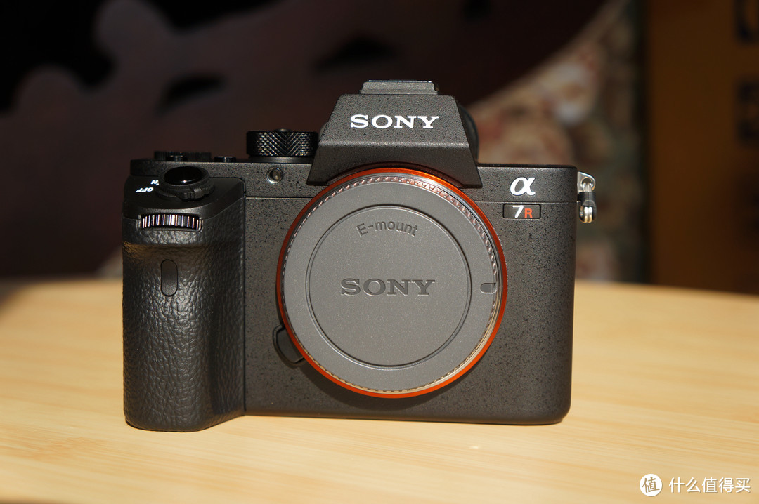 #晒单大赛#为了姨夫的微笑，信仰还得充值 — SONY 索尼 ILCE-7RM2 全画幅微单机身 + FE 24-240mm 镜头