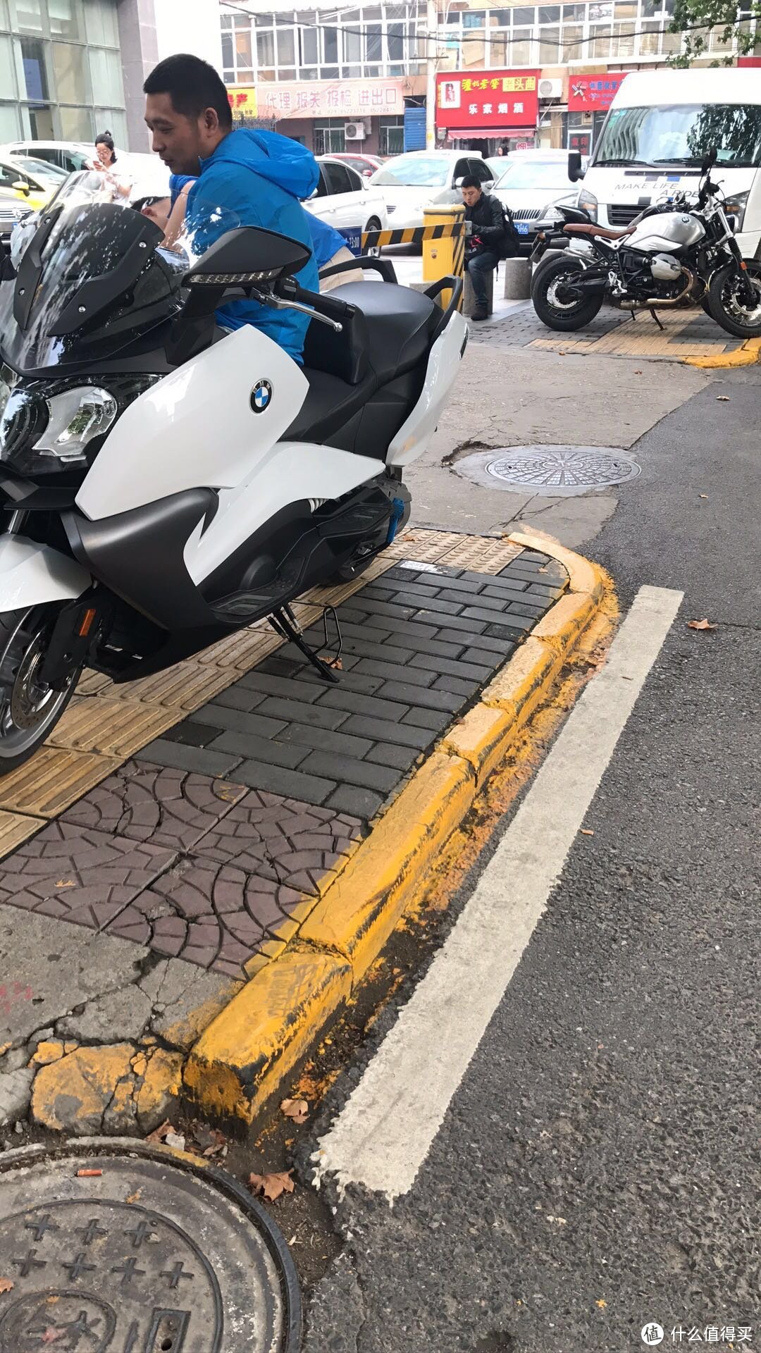 生命不止，折腾不息！入手17款Vespa sprint ABS 摩托车与异地挂牌攻略