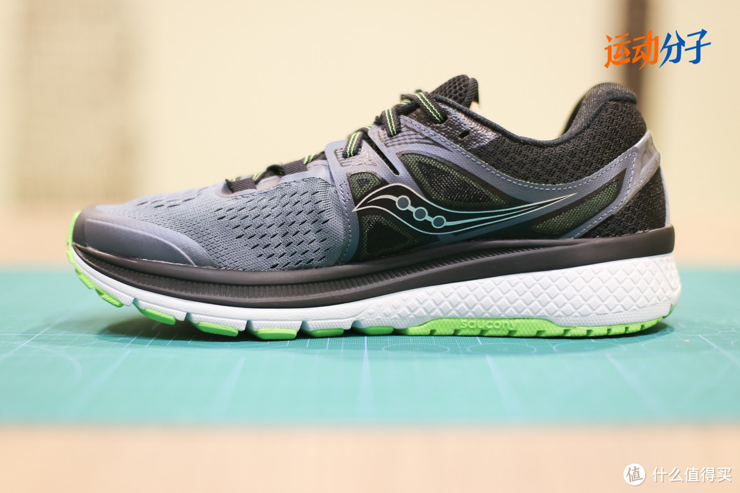 Saucony 圣康尼 Triumph ISO 3 vs Freedom ISO：低调和张扬，都是实力派